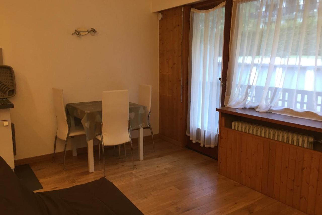 Studio With Balcony In Chamonix Apartman Kültér fotó
